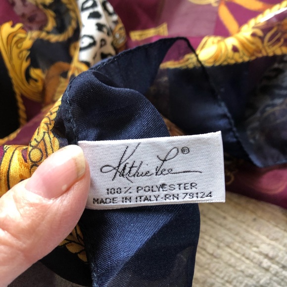 Hathor Lee vintage scarf - Picture 3 of 3